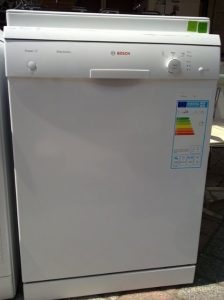 ikinci el bulaşık makinesi motoru sağlam ve kesinlikle sorunsuz yıkama motorudur 15 Sorunsuz 6 programlı bosch 170 lira