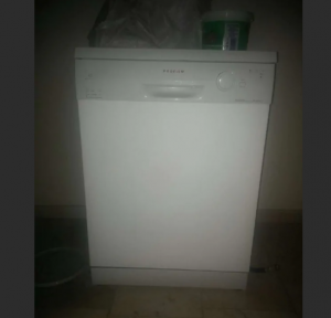 Defolu profilo bulaşık makinesi fabrikadan az hasarlı ürün 8 Profilo marka 4 programlı ekonomik bulaşık makinesi