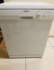 temiz durumda sıfır ayarında Siemens Sn223E200Tr A+ 3 Programlı Bulaşık Makinesi
