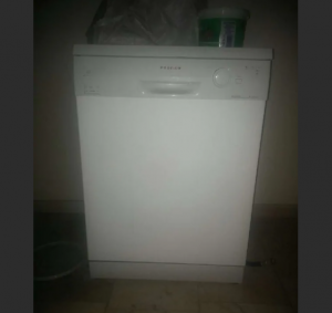 Defolu profilo bulaşık makinesi fabrikadan az hasarlı ürün 2 Profilo 4 programlı ucuz bulaşık makinesi 300 TL