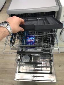 ELECTROLUX BULASİK MAKİNESI  A+++ Enerji tüketimi 6 Program sayısı