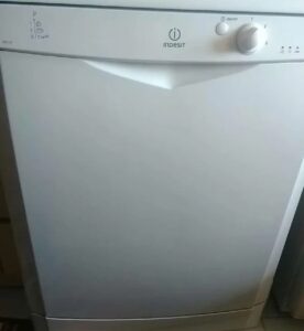 Temiz ve sorunsuz indesit bulaşık makinesi 4 3 programlı indesit bulaşık makinesi kaliteyi ucuz fiyata satın alabalirsiniz