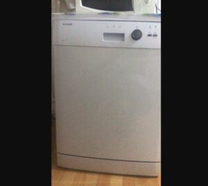 3 programlı arçelik bulaşık makinesi basit ve ucuz FİYATI: 1250 TL 16 öğrenci için ucuz ve ideal arçelik 3 programlı bulaşık makinesi