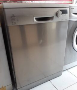 Profilo 3 programlı basit ve ucuz gri bulaşık makinesi