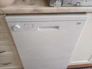 Beko kullanımı kolay basit bulaşık makinesi FİYATI: 1500 TL