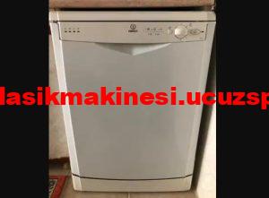 Sorunsuz 3 programlı indesit bulaşık makinesi 350 TL 1 Temiz ve sorunsuz indesit bulaşık makinesi