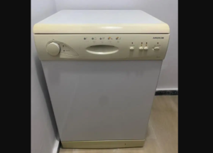 3 programlı arçelik bulaşık makinesi basit ve ucuz FİYATI: 1250 TL 2 Güzel bulaşık yıkayan arçelik makine ucuz fiyata