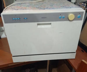Mini bulaşık makinesi tezgah üstü az kullanıldı ve sağlam