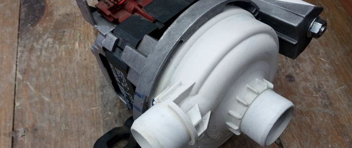 ikinci el bulaşık makinesi motoru sağlam ve kesinlikle sorunsuz yıkama motorudur ikinci el bulaşık makinesi motoru sağlam ve kesinlikle sorunsuz yıkama motorudur