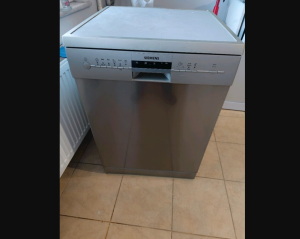 Siemens sn26m884tr bulaşık makinesi. Çalışır durumda